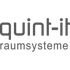 quint-it raumsysteme Logo in Grau auf dunkelgrünem Hintergrund.